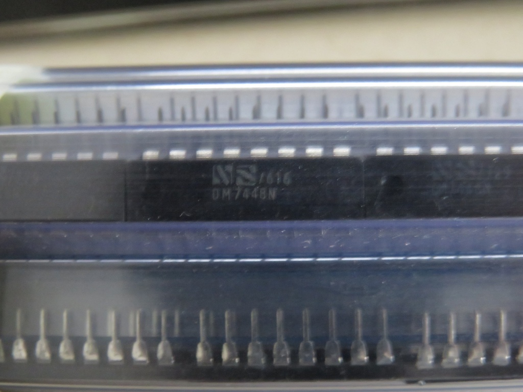 DM7448N