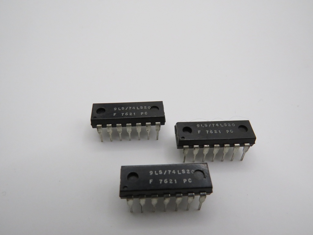 74CS20PC