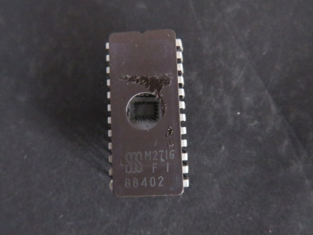 M2716F1
