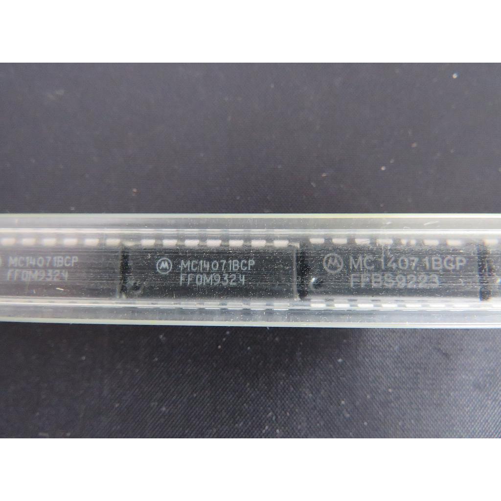 MC14071BCP